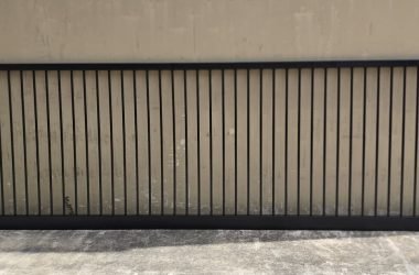 Flat top sliding gate, automation ready