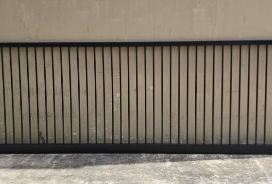 Flat top sliding gate, automation ready